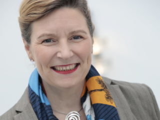 Birgit Felden Nachfolgeexpertin für Unternehmen