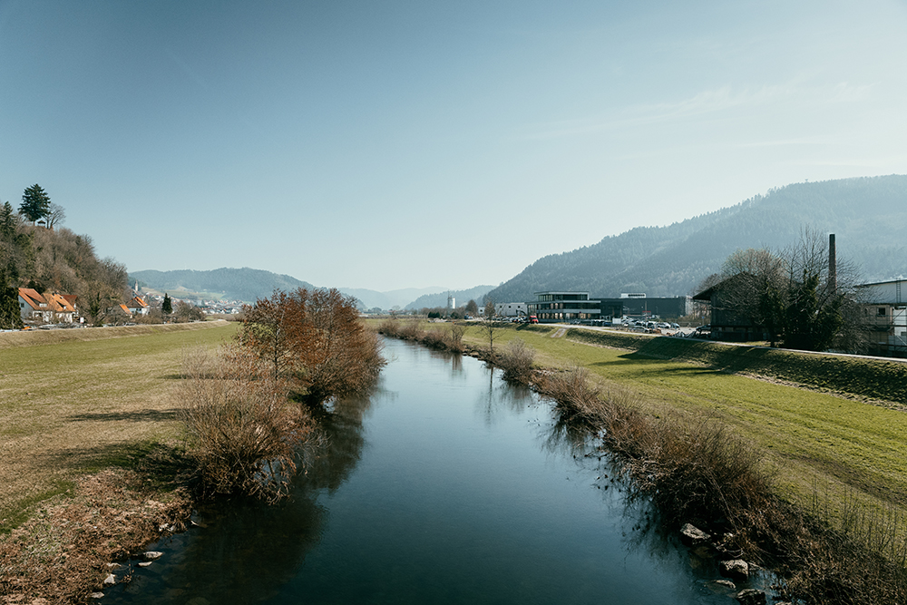 Der Fluss Kinzig zieht sich durchs Kinzigtal