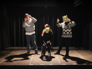 Teilnehmer work art auf der Bühne