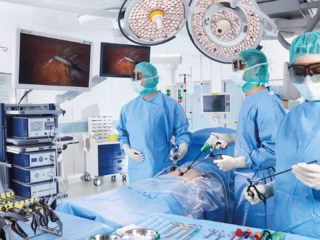 Produkte von Aesculap im Einsatz. Foto: Aesculap
