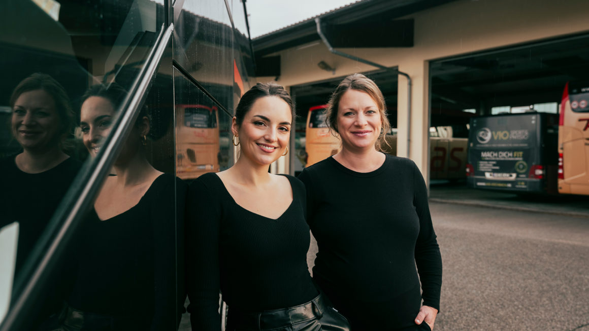 Alisa und Christina Sedelmeier von Rast Reisen