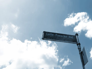 Straßenschild Lotte Paepcke