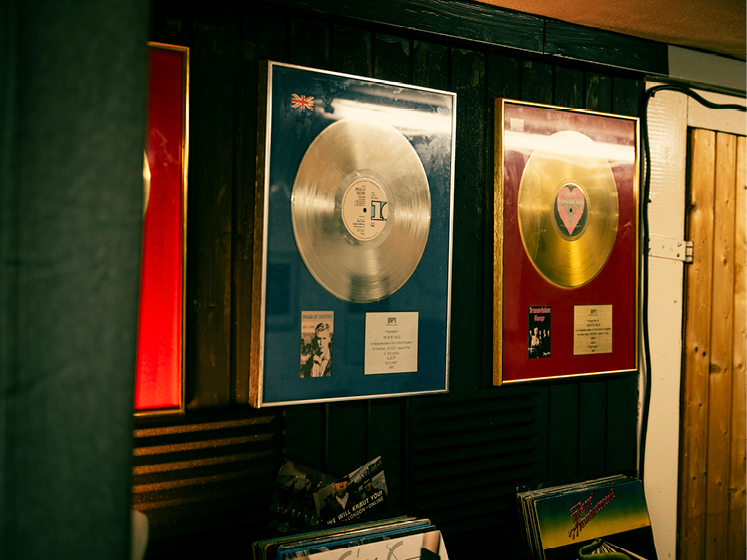 Gekrönte Schallplatten Zeus B. Held