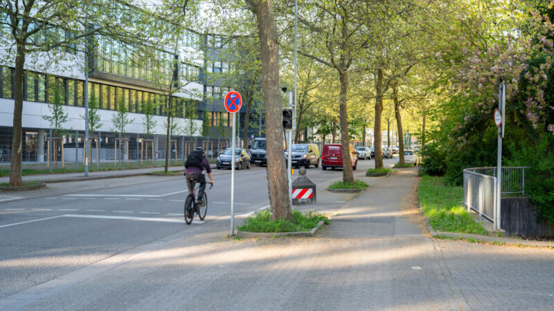 Im Freiburger Industriegebiet Haid fehlen Radwege. Foto: Celine Reinacher/Zientarski