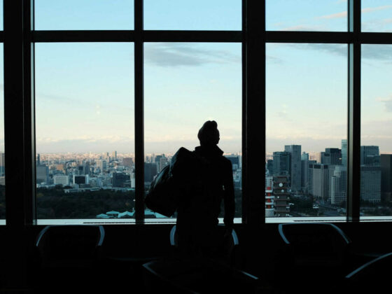 Viele Menschen zieht es derzeit in die Ferne. Foto: unsplash