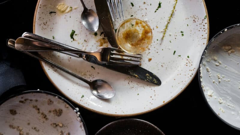 Leerer Teller: Genuss in schwierigen Zeiten