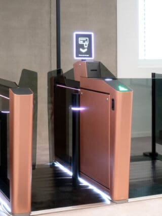 Magnetic Autocontrol