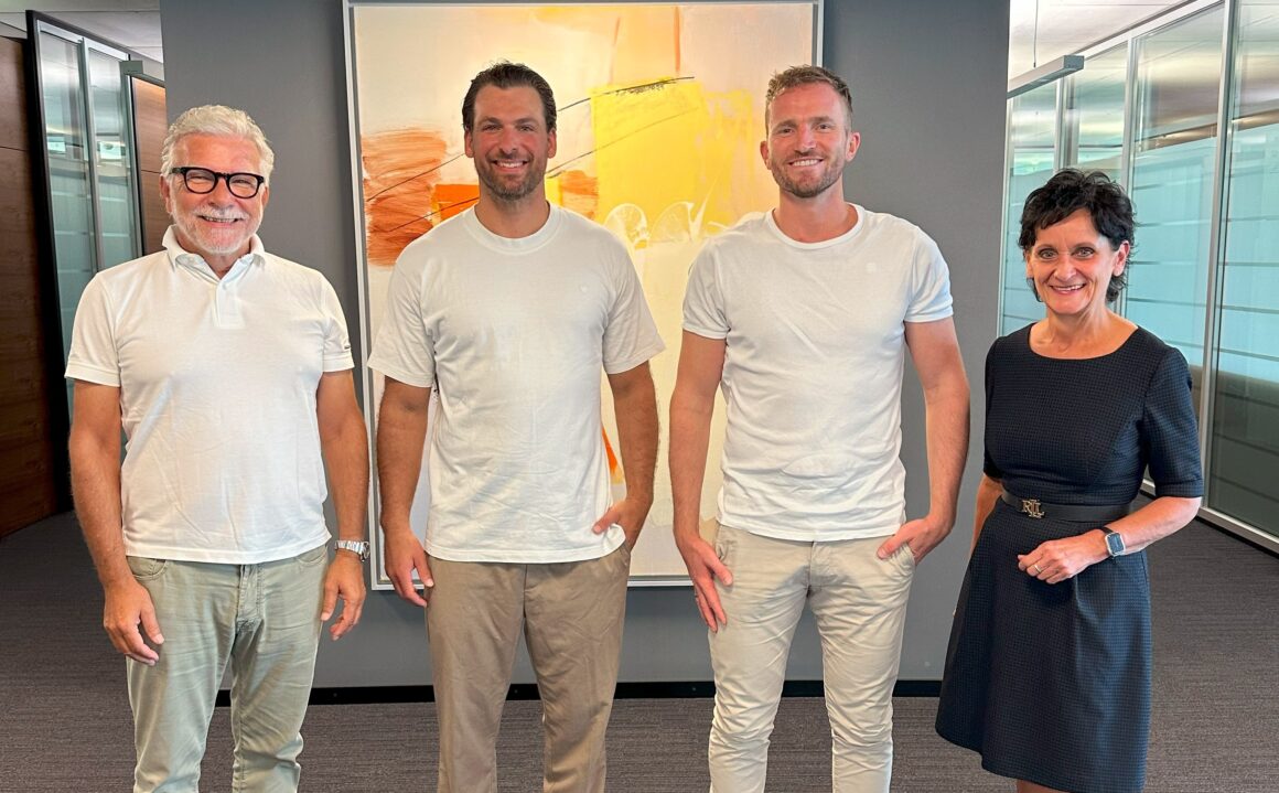 Team Josko und Vorstand Volksbank Dreiländereck