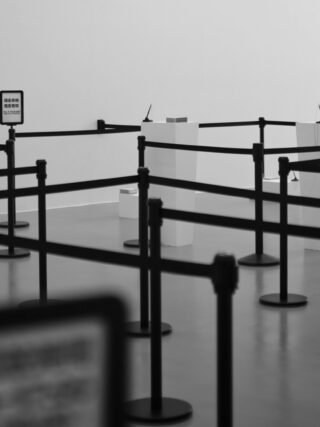 Wartebereich mit Abgrenzungen