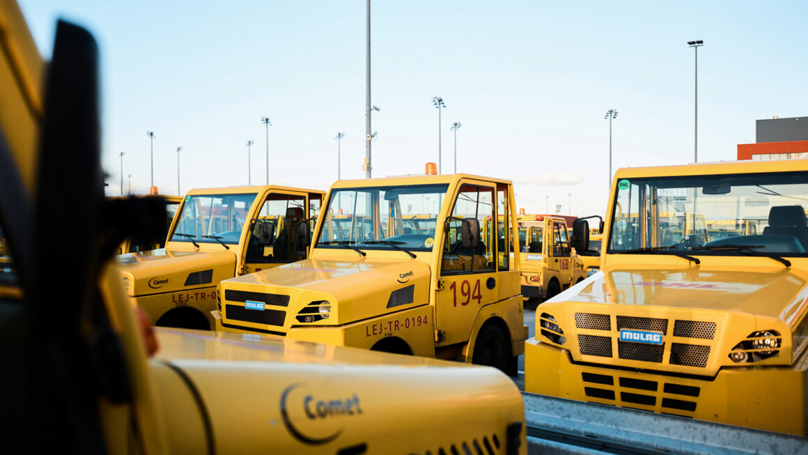 Mulag Comet Fahrzeuge auf dem Luftfrachtumschlagflughafen von DHL in Dresden