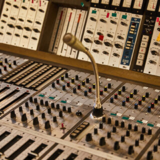 Mischpult im MPS-Studio in Villingen
